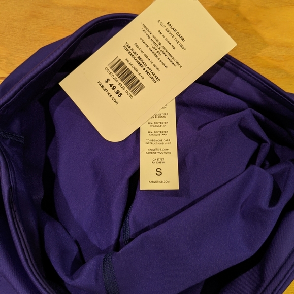 Fabletics Salar Capri - Picture 2 of 3